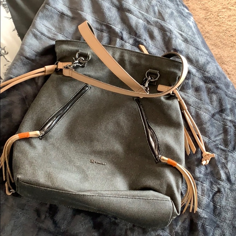 Sherpani Purse/Backpack